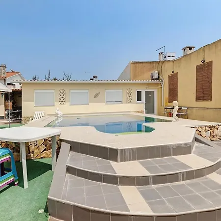 Zen Village بيت للعطل *